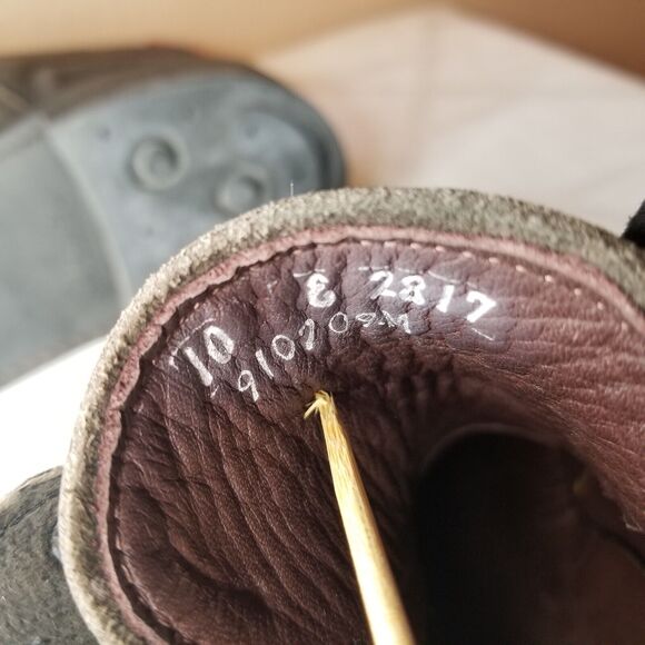 Allen Edmonds \
